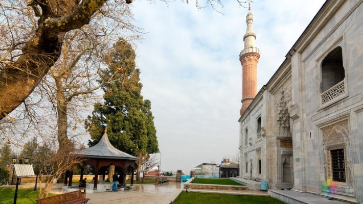 Yeşil Cami